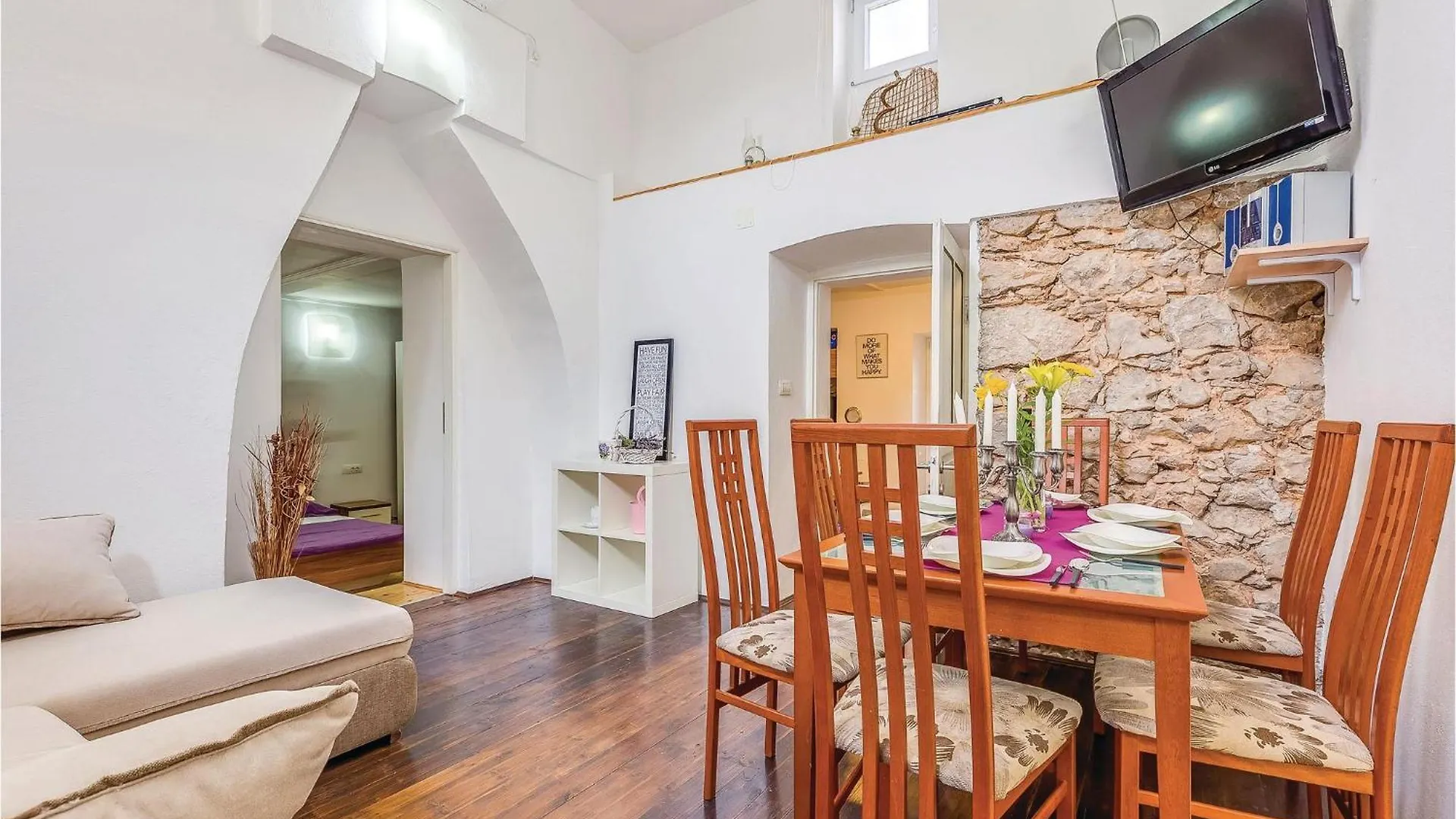 Holiday home Nice Home In Grmani With Kitchen Smrika