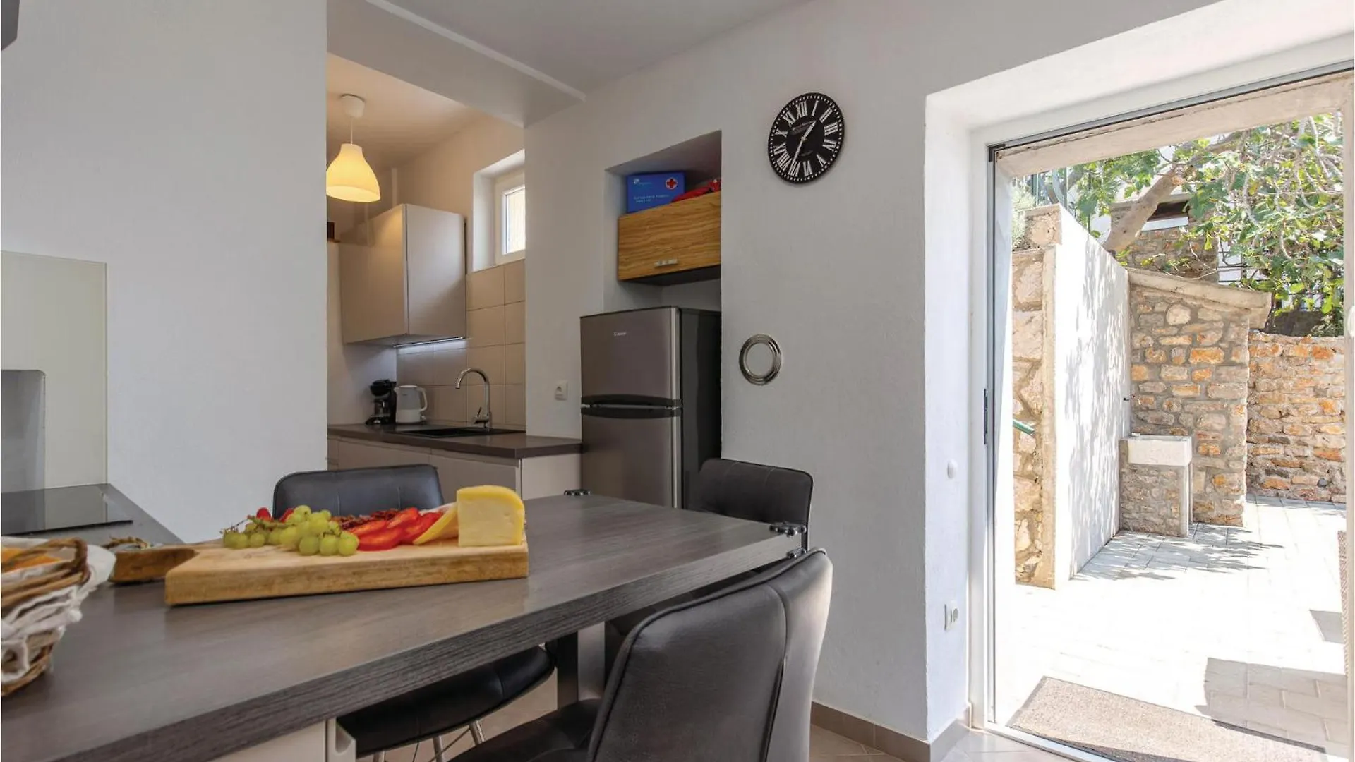 Holiday home Nice Home In Grmani With Kitchen Smrika