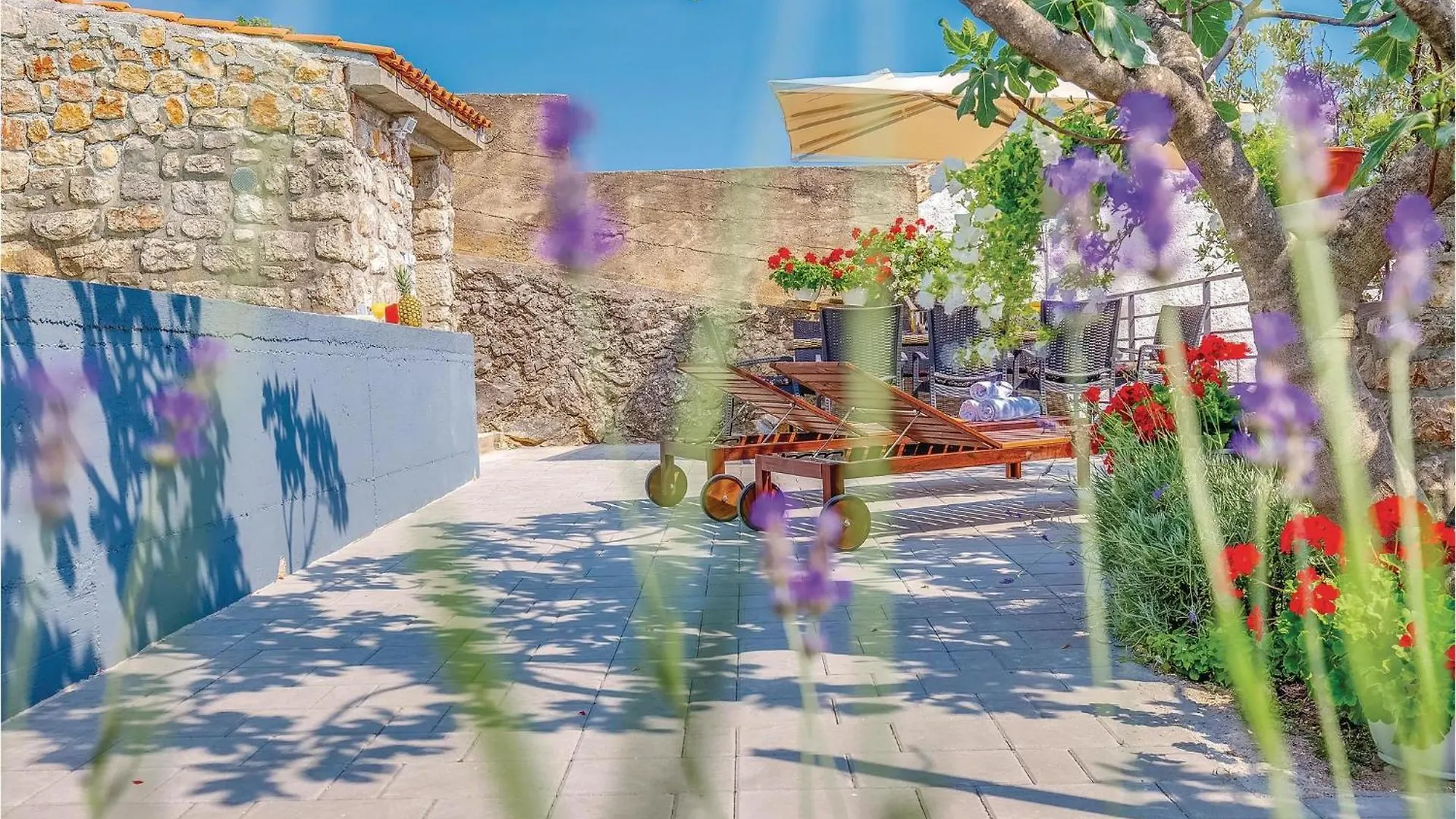 Holiday home Nice Home In Grmani With Kitchen Smrika